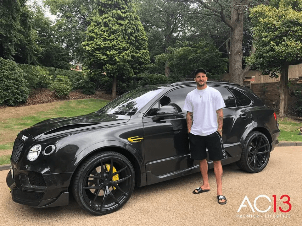 Kyle walker bentley bentayga ac13 premier 