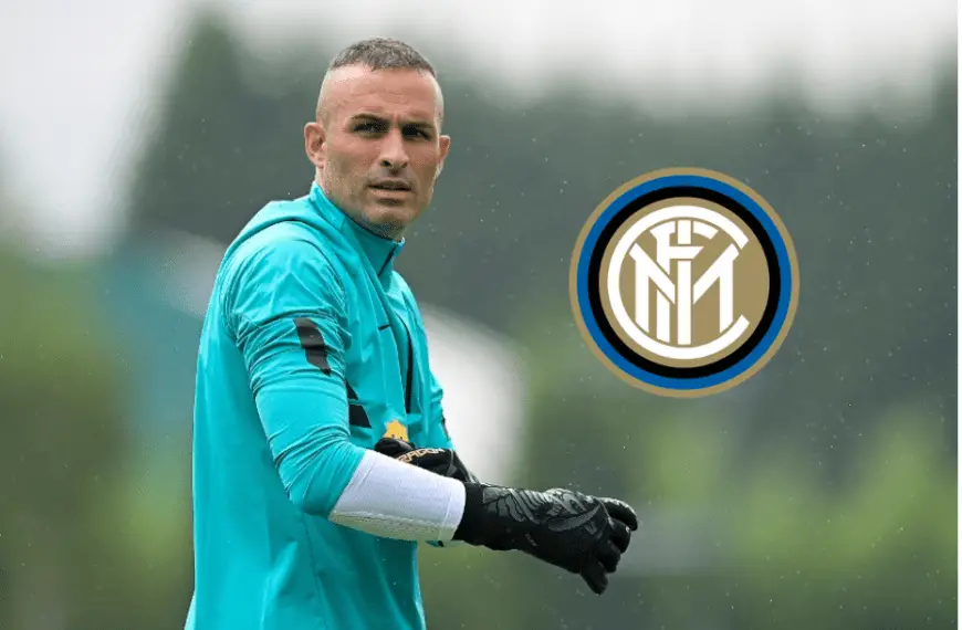 The Inter Milan goalkeeper who had to wait 19 YEARS to play second game!