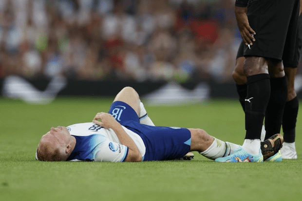 Paul Scholes injured soccer aid 23