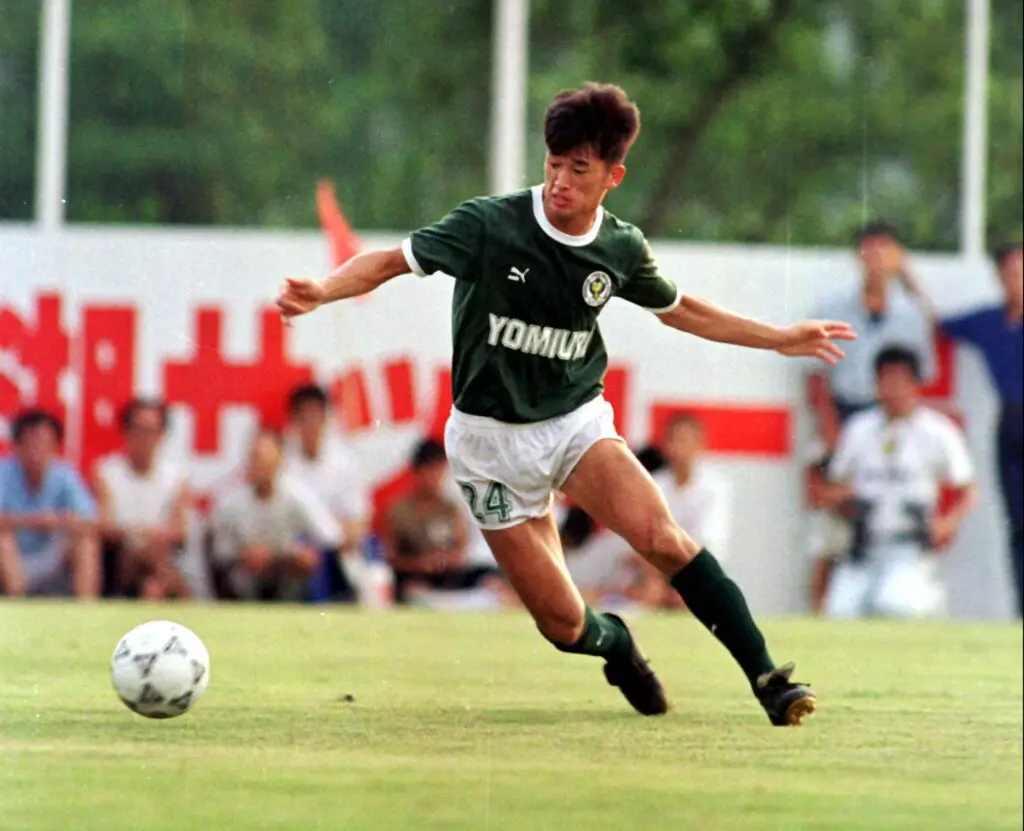 Kazuyoshi Miura verdy kawasaki world's oldest football player 