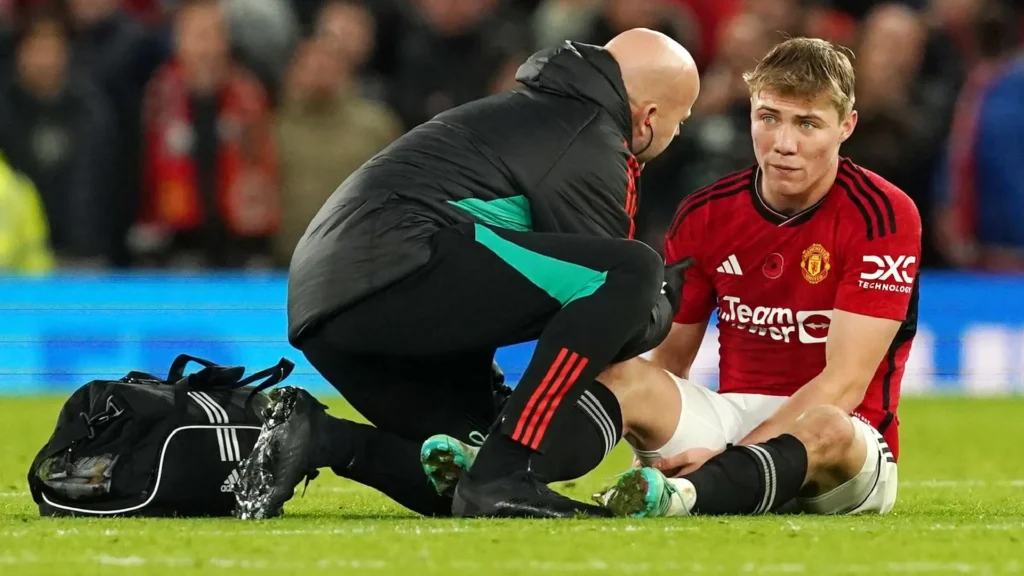 Man Utd have been riddled with injuries recently, with Rasmus Hojlund sitting out for their clash with Man City last week.